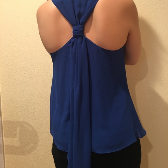 Blue Top - Picture 2 of 5